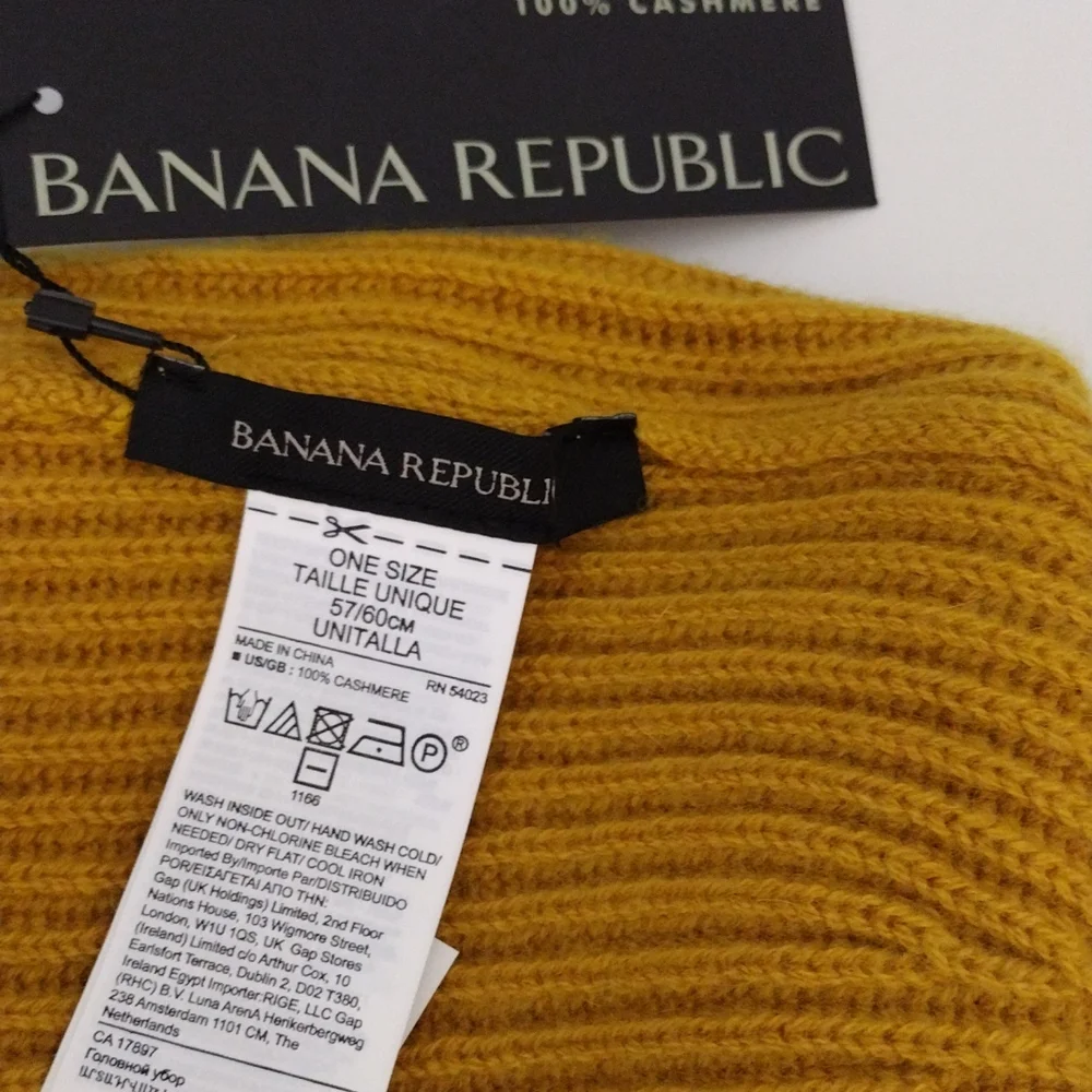 Banana Republic 100% Cashmere Beanie